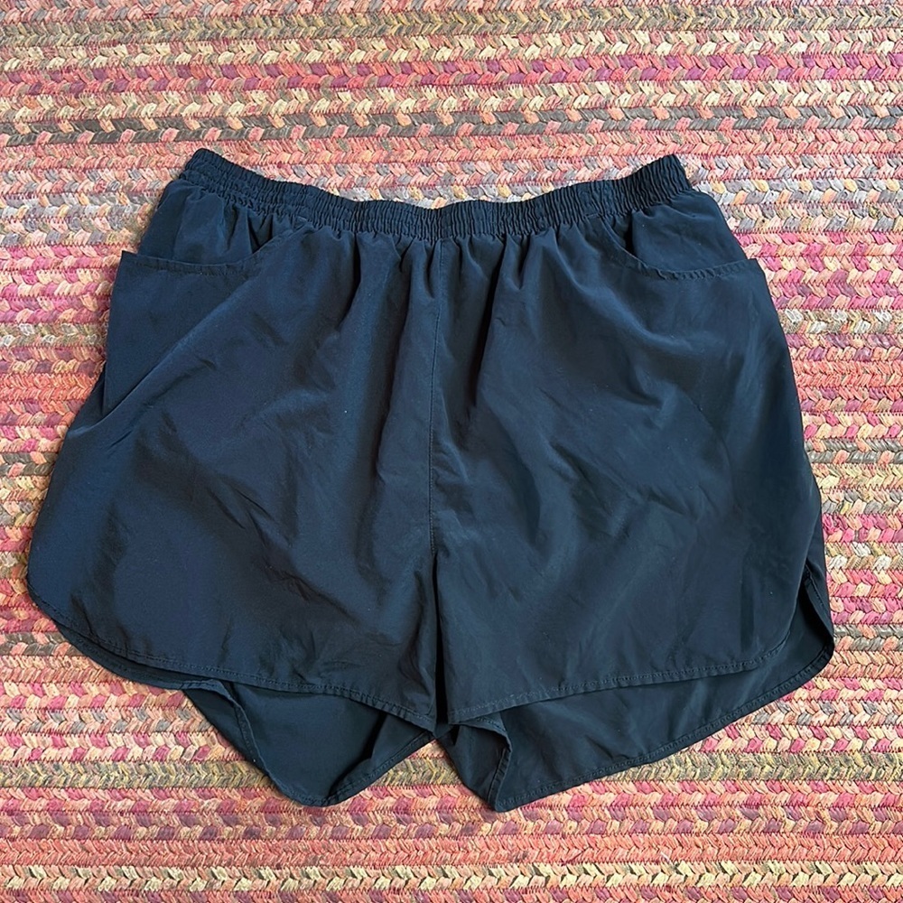 STELLE BLACK BASIC RUNNING ATHLETIC SHORTS